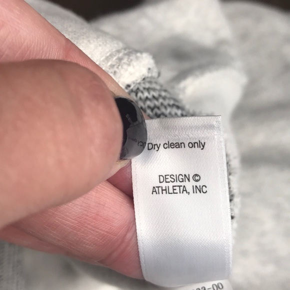 Athleta Grey Wool Blend Sweatshirt Size Medium - Picture 8 of 8